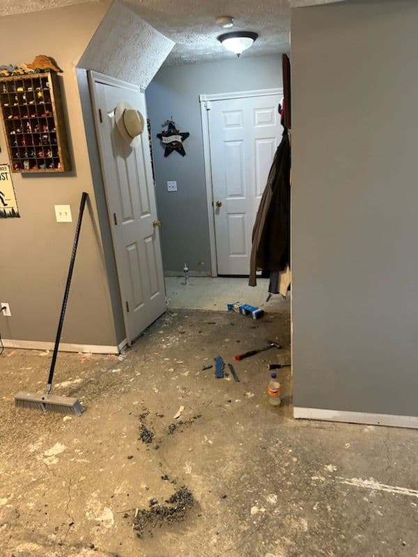 Gallery photos for Stunning Transformation with New Hardwood Floors: Image #2
