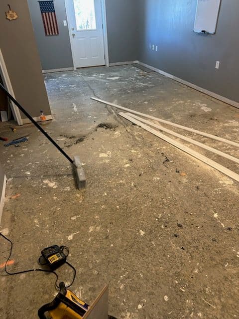 Gallery photos for Stunning Transformation with New Hardwood Floors: Image #3
