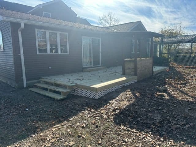 Stunning Deck Makeover with Elite Construction image